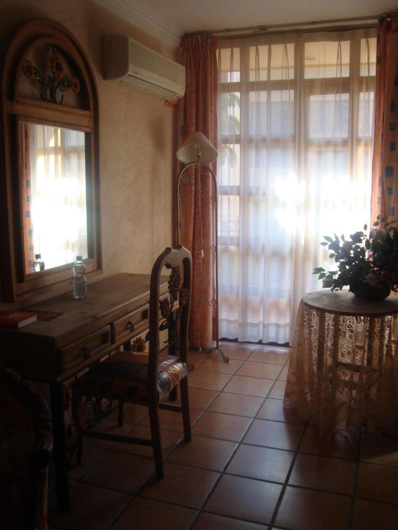 אגואסקליינטס Hotel Villa Manzanares מראה חיצוני תמונה