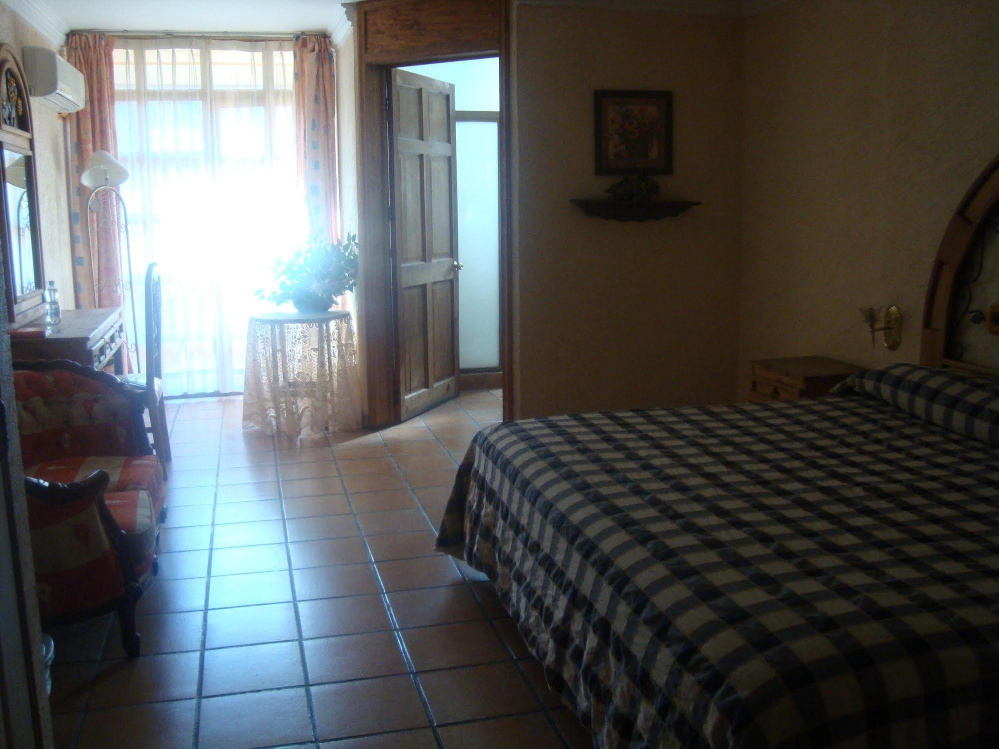 אגואסקליינטס Hotel Villa Manzanares מראה חיצוני תמונה