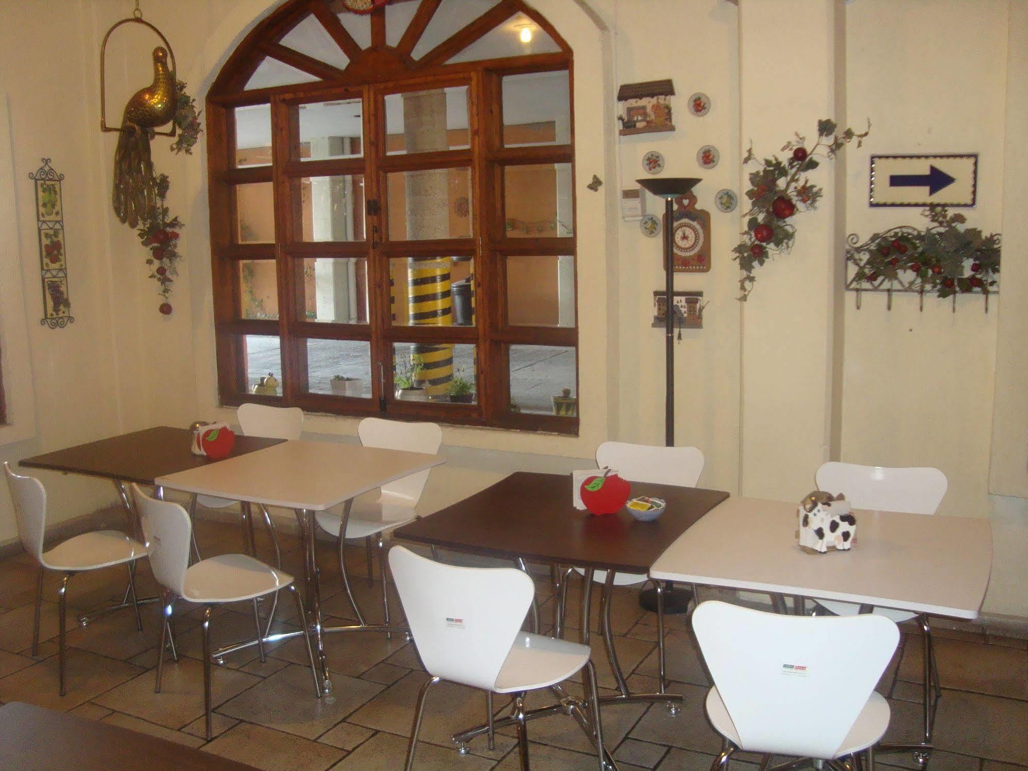 אגואסקליינטס Hotel Villa Manzanares מראה חיצוני תמונה